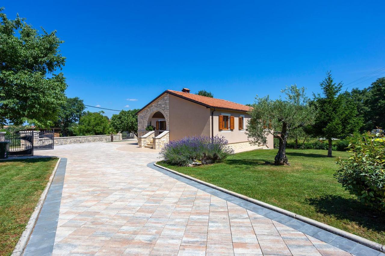 Villa Krizanci Žminj Exteriér fotografie